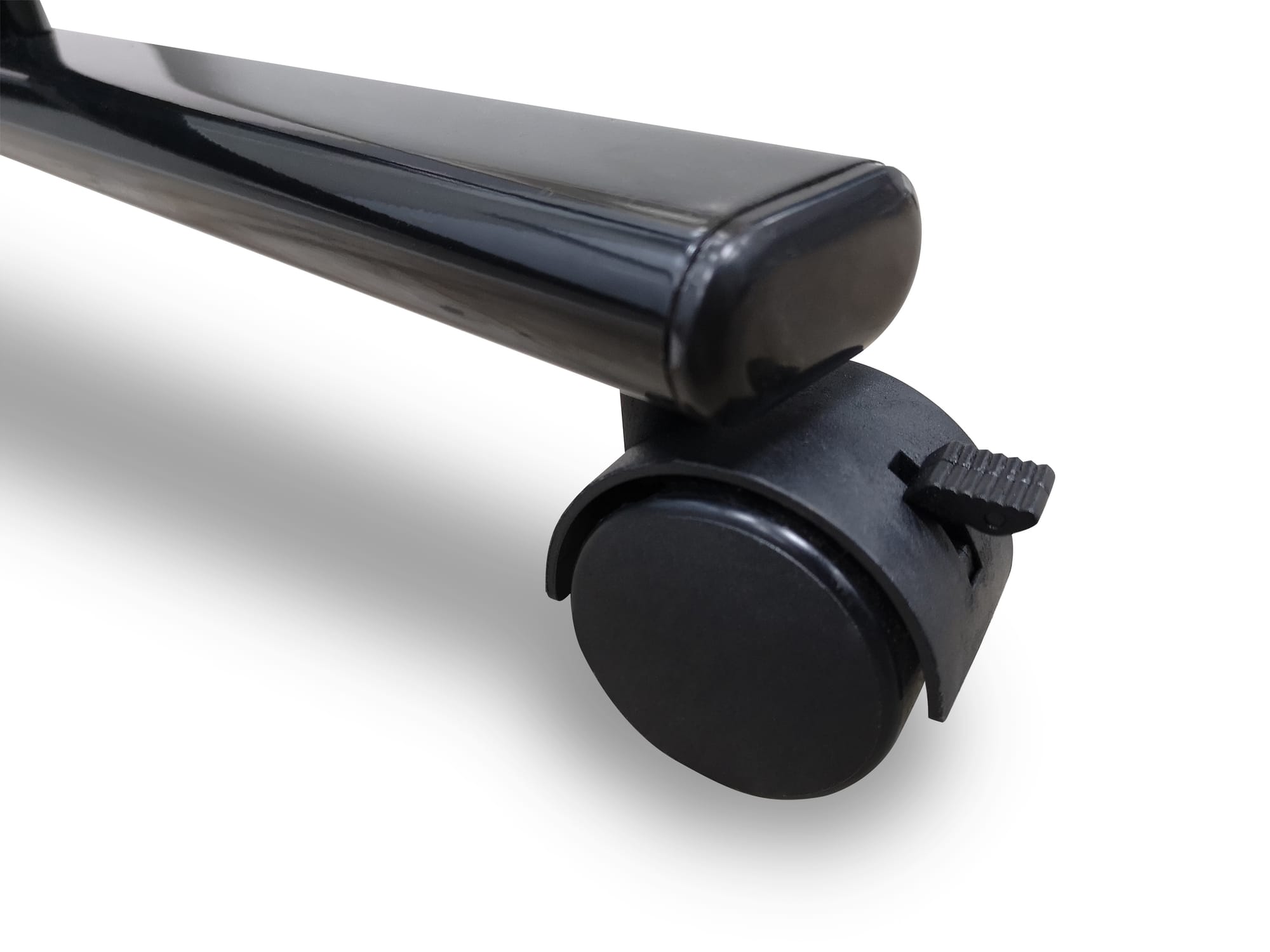 לוח נייד על גלגלים מסגרת שחורה