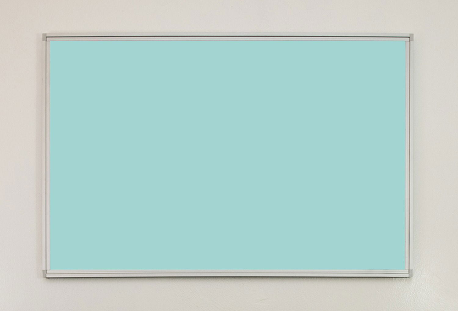 לוח איכותי עם מסגרת אלומיניום מחיק ומגנטי בגווני פסטל