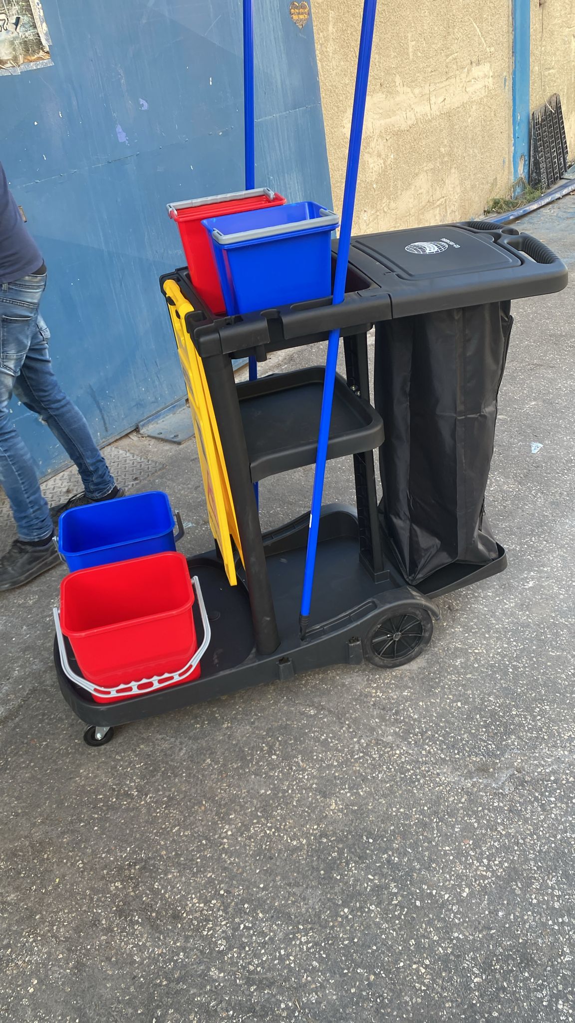 עגלת ניקיון + אופציה לאבזור