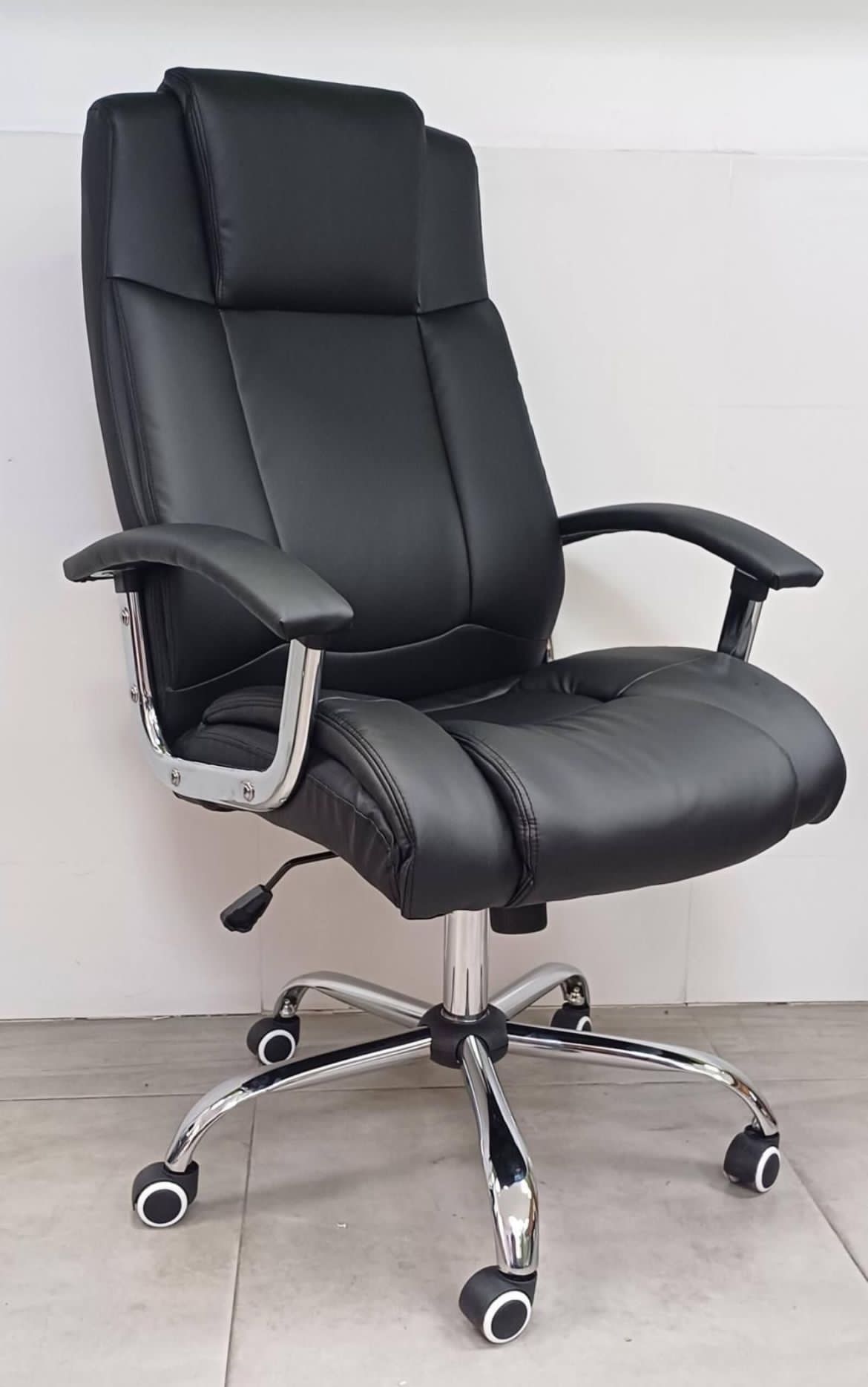 כיסא מנהל star סטאר איכותי ביותר מורכב .
